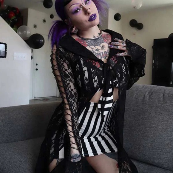 Forest Ink Solstice Duster, Witchy Lace Shawl - Picture 7 of 11